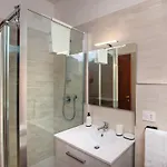 דירה Monsoni House *