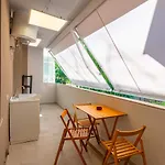 דירה Monsoni House