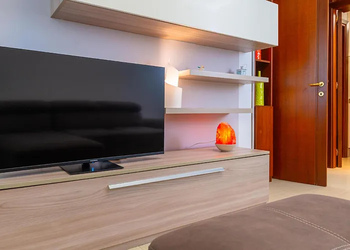 Apartman Monsoni House *